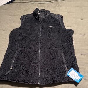 NWT Columbia Black Fleece Vest